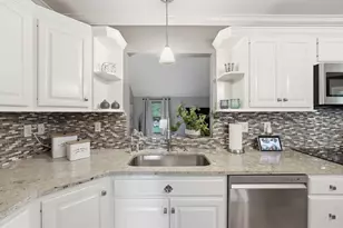 21 Wildflower Dr, Sutton, MA 01590 - Photo 15