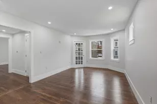 18 Ronan St, Boston, MA 02125 - Photo 5