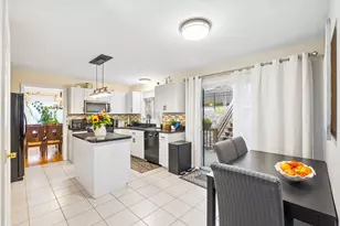 45 Braeburn Rd, Boston, MA 02136 - Photo 9