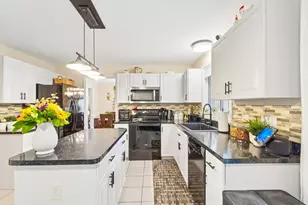 45 Braeburn Rd, Boston, MA 02136 - Photo 11