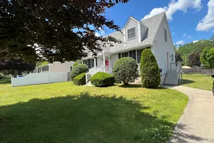 19 Abbott St, Merrimac, MA 01860 - Photo 3