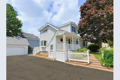 374 Plain St, Stoughton, MA 02072 - Photo 3