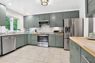 27 Walden Dr, Easton, MA 02334 - Photo 11