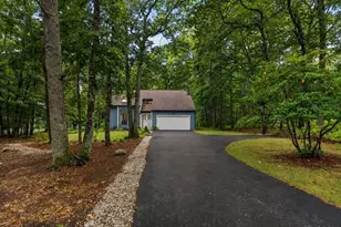 27 Walden Dr, Easton, MA 02334 - Photo 1