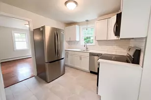 48 Woodlawn St, Randolph, MA 02368 - Photo 3