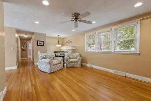 2 Stratton Dr, Hudson, MA 01749 - Photo 9