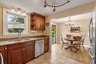 2 Stratton Dr, Hudson, MA 01749 - Photo 5