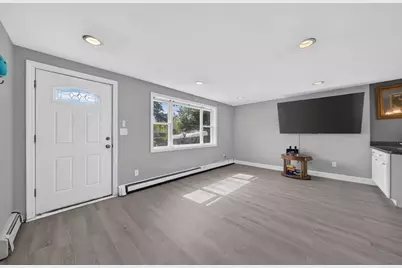 99 Connell Ave, Brockton, MA 02302 - Photo 5