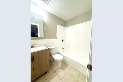 72 Mall #2, Lynn, MA 01902 - Photo 9