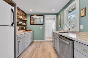 44 Maple Ave, Barnstable, MA 02601 - Photo 5