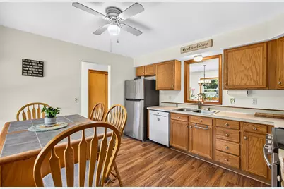 410 Billings Rd, Fitchburg, MA 01420 - Photo 5