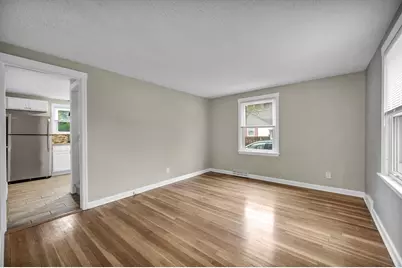 118 Pilgrim Rd, Springfield, MA 01118 - Photo 3