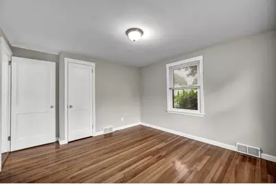118 Pilgrim Rd, Springfield, MA 01118 - Photo 9