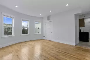 8 Roach St, Boston, MA 02125 - Photo 9