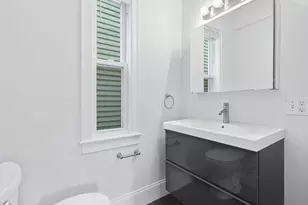 8 Roach St, Boston, MA 02125 - Photo 5