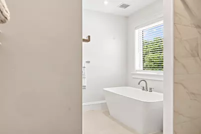 7 Breer St, Brockton, MA 02301 - Photo 11
