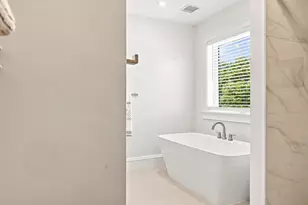 7 Breer St, Brockton, MA 02301 - Photo 11