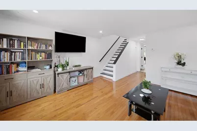 104 Roper St #B, Lowell, MA 01852 - Photo 9