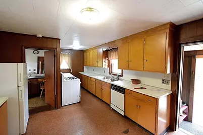 12 Presbrey Ct, Taunton, MA 02780 - Photo 3