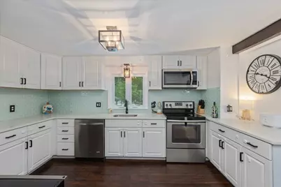 254 Cambridge Rd, Woburn, MA 01801 - Photo 9