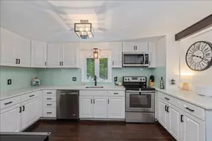 254 Cambridge Rd, Woburn, MA 01801 - Photo 9