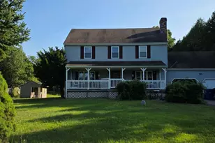 5 Spruce St, Blackstone, MA 01504 - Photo 1