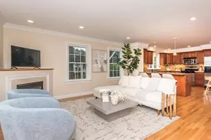 16 Peirce St, Waltham, MA 02453 - Photo 5