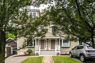 16 Peirce St, Waltham, MA 02453 - Photo 3