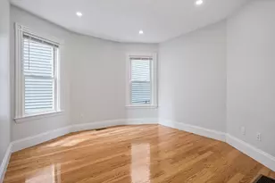 35 Newport St, Boston, MA 02125 - Photo 15