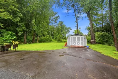 75 Greystone Ave, West Springfield, MA 01089 - Photo 23