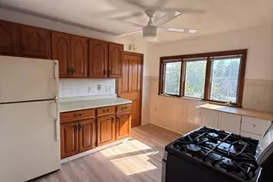 374 Riverside Ave, Medford, MA 02155 - Photo 3