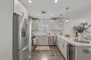 22 Otis St, Somerville, MA 02145 - Photo 3