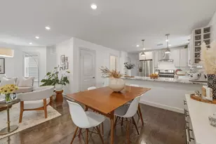 22 Otis St, Somerville, MA 02145 - Photo 3
