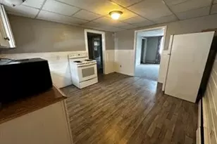 6 St Paul St, Blackstone, MA 01504 - Photo 5