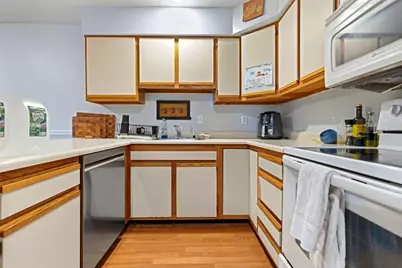 34 Steeplechase Ct #34, Haverhill, MA 01832 - Photo 9