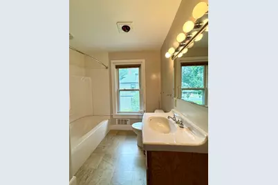 4 Davis St, Montague, MA 01376 - Photo 27