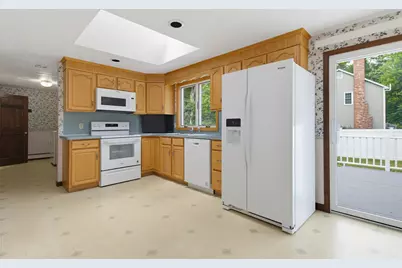 110 Colonial Road, North Attleboro, MA 02760 - Photo 15