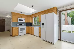 110 Colonial Rd, North Attleboro, MA 02760 - Photo 15
