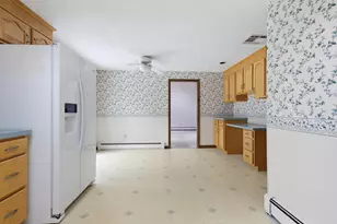 110 Colonial Rd, North Attleboro, MA 02760 - Photo 17