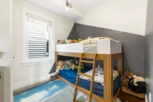 735 E 3rd St, Boston, MA 02127 - Photo 17