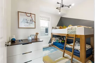 735 E 3rd St #3, Boston, MA 02127 - Photo 17