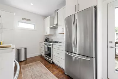 735 E 3rd St #3, Boston, MA 02127 - Photo 3