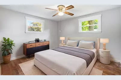 300 Newhouse St, Springfield, MA 01118 - Photo 13