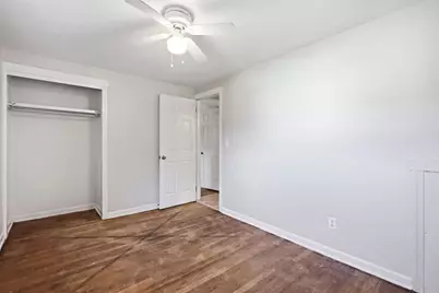 300 Newhouse St, Springfield, MA 01118 - Photo 21