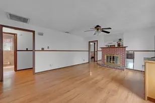 21 N Steele St, Worcester, MA 01607 - Photo 13