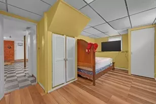 21 N Steele St, Worcester, MA 01607 - Photo 3