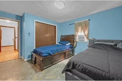 21 N Steele St, Worcester, MA 01607 - Photo 11