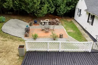 21 N Steele St, Worcester, MA 01607 - Photo 29