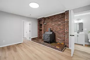 55 Fuller St, Chicopee, MA 01020 - Photo 11