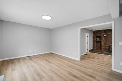 55 Fuller St, Chicopee, MA 01020 - Photo 21